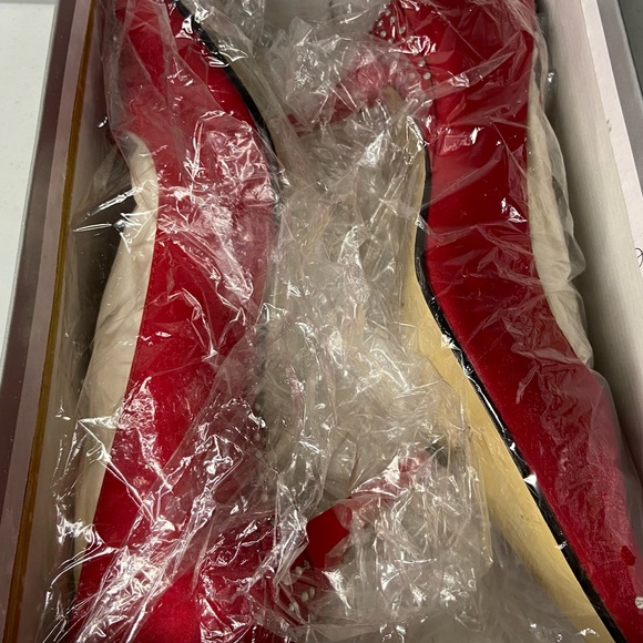 VALENTI FRANCO Garcona Sparkly Red Slip-On Heels LeatherSoles Sz 8M - Picture 8 of 10